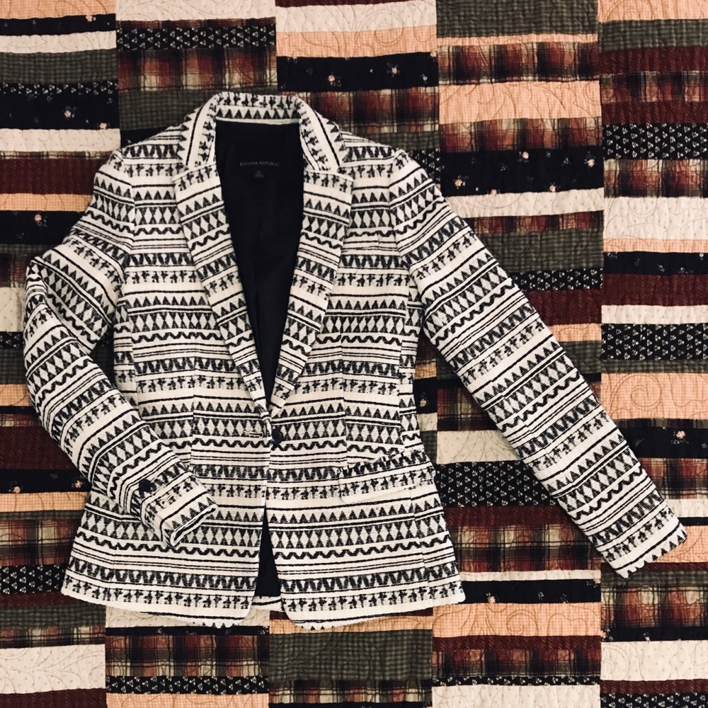 XX SOLD XX  Banana Republic Jacquard Blazer